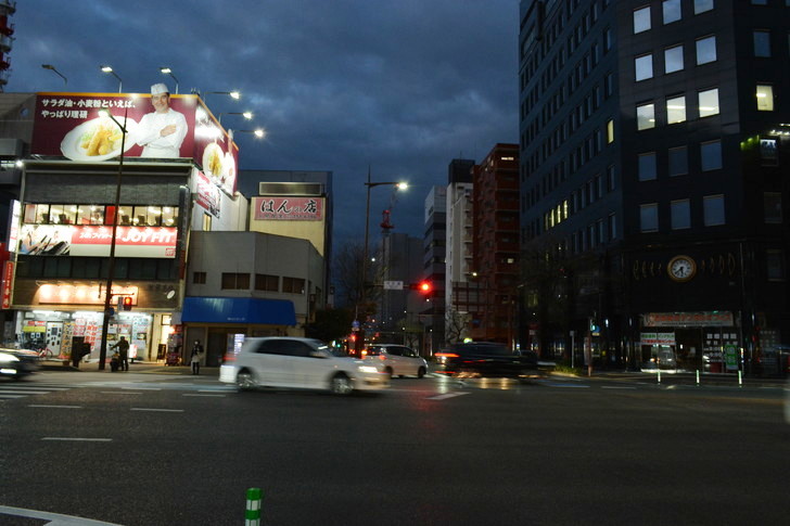 【福岡散歩日誌7】夕方の「舞鶴・赤坂辺り」を散歩【12月】：大正通りと昭和通りの交差点