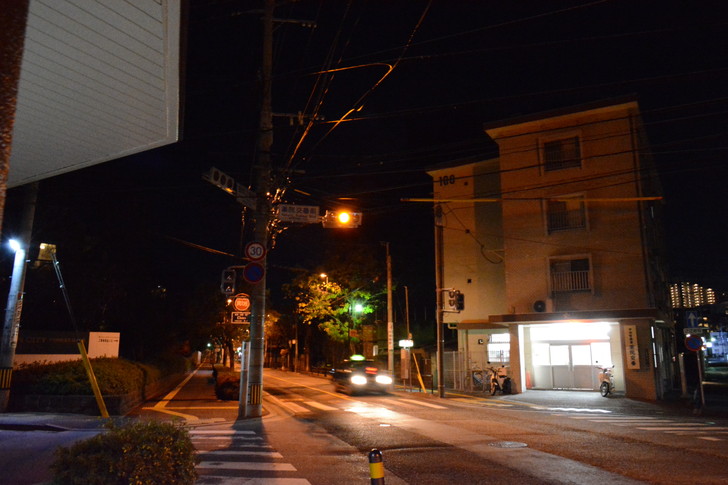 【福岡散歩日誌4】深夜の浄水通り：薬院交番