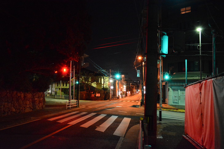 【福岡散歩日誌4】深夜の浄水通り：交差点