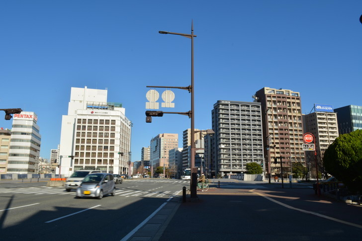 【福岡散歩日誌8】昼の昭和通り「天神橘口交差点～博多川通り」を散歩【12月】：那珂川の上の橋