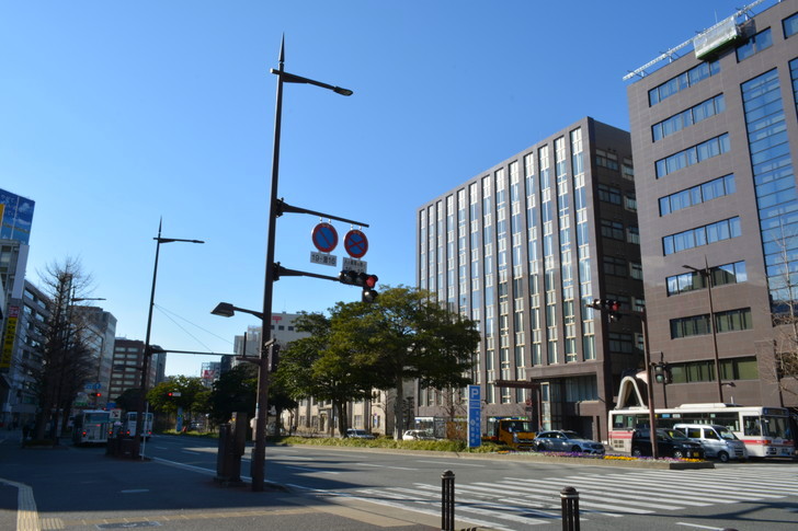 【福岡散歩日誌8】昼の昭和通り「天神橘口交差点～博多川通り」を散歩【12月】：昭和通り