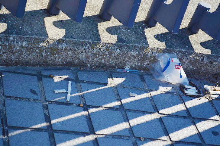 【福岡散歩日誌8】昼の昭和通り「天神橘口交差点～博多川通り」を散歩【12月】：ポイ捨てされたタバコとゴミ