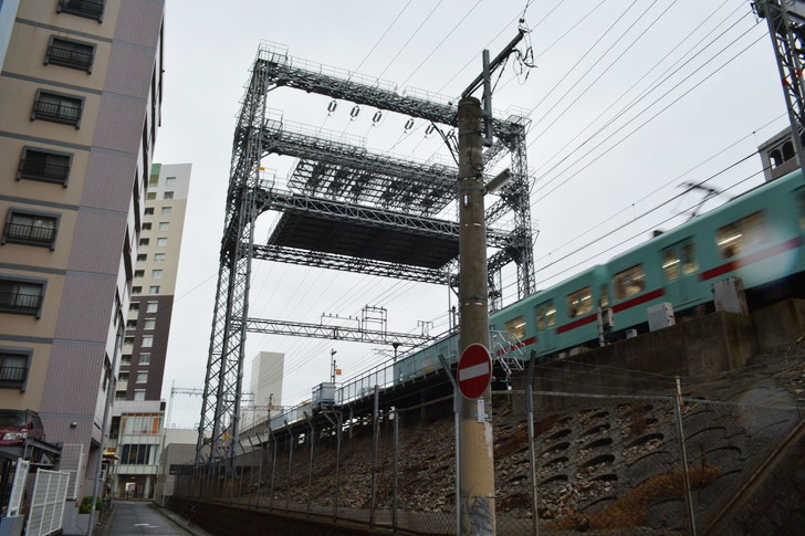 福岡散歩日誌：平尾駅のなんか変なやつ