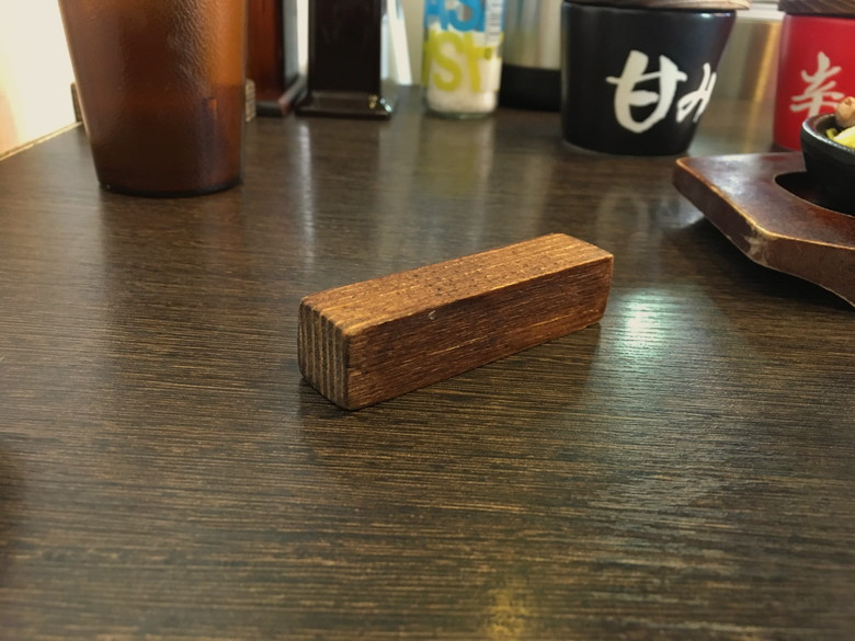 ふ頭近くの絶品“スタミナ鉄板焼肉” 「博多鉄壱」グルメレポート：アイアンマン 積み木