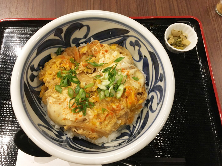 第1位「萬田うどん」：カツ丼 650円