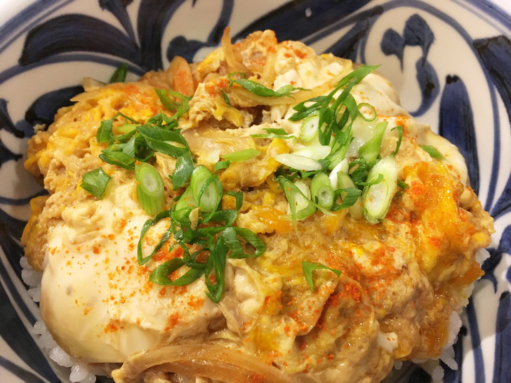 【薬院ランチ】「萬田うどん」細麺五島うどん！：カツ丼