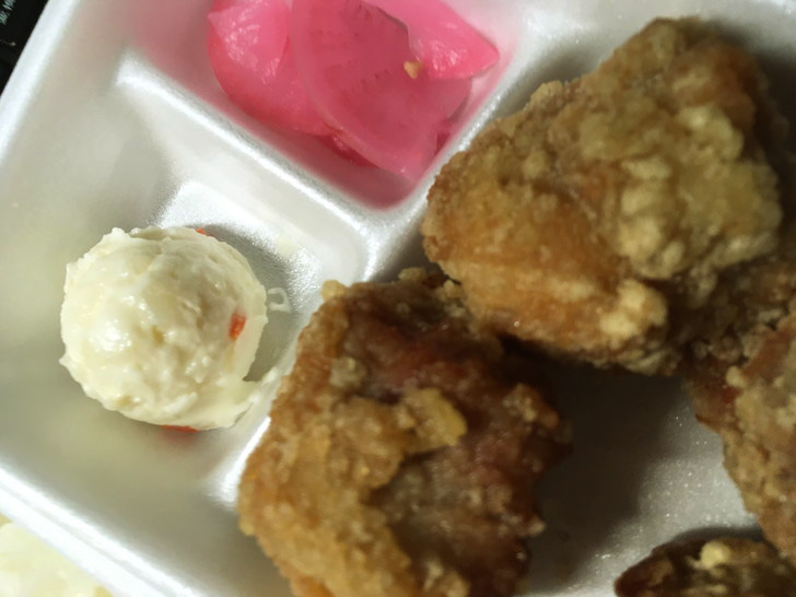 福岡の人気唐揚げチェーン「博多 とよ唐亭（平尾店）」のグルメレポート：ポテトサラダ