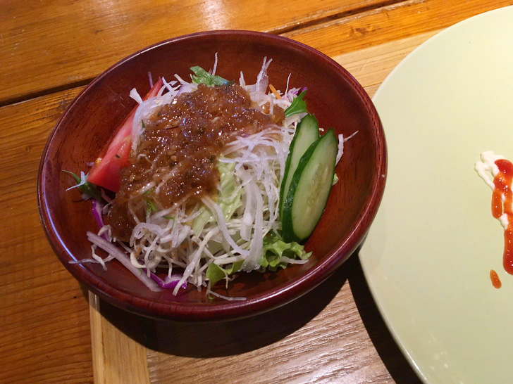 今日のランチはココ。薬院の食堂「笑うかど」グルメレポート：サラダ