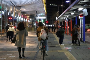 【博多駅前3丁目・4丁目・住吉】深夜の「博多駅～サンロード」