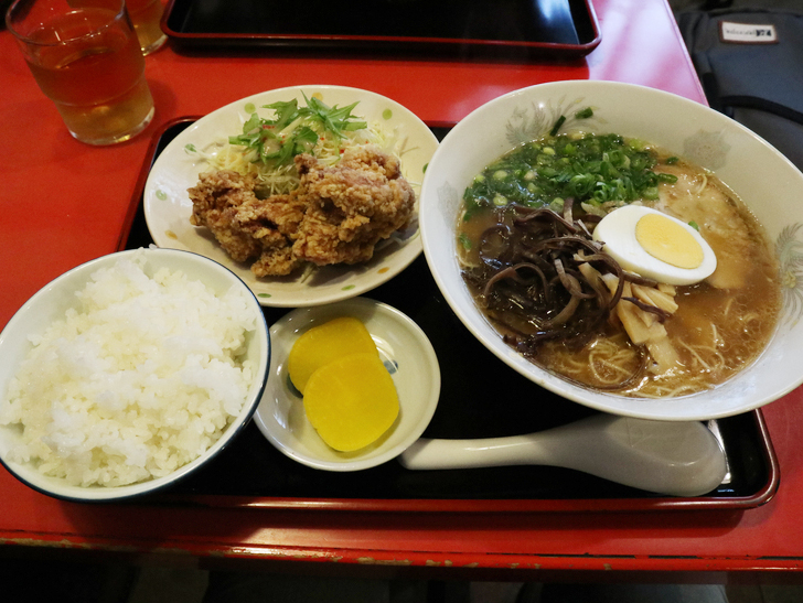 【薬院】“なのにトラン”三ツ星「そば処まさや」グルメレポート：唐揚げセット（ラーメン ライス小付き） 950円