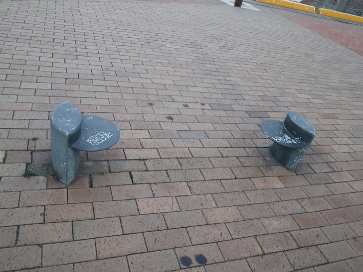 ベンチ？（では無く恐らくビット）