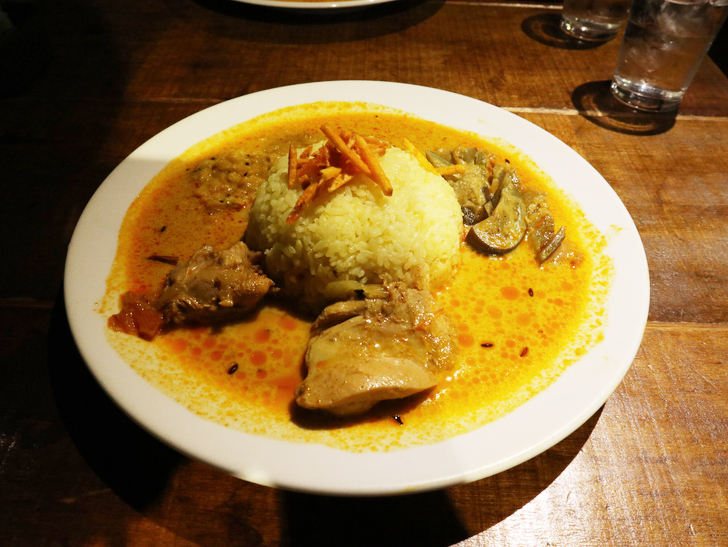 【赤坂】毎週通える本格スリランカカリー「ヌワラエリヤ」グルメレポート：スリランカカリー 1,080円