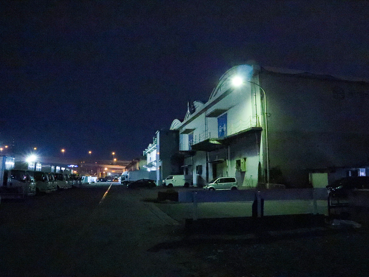 癒される異空間「深夜の須崎ふ頭」を散歩：福岡倉庫