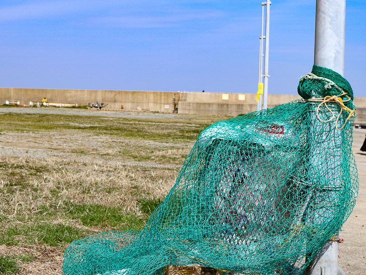 「西鉄新宮駅～相島渡船新宮待合所」までの徒歩ルートが絶景だった：ゴミ箱