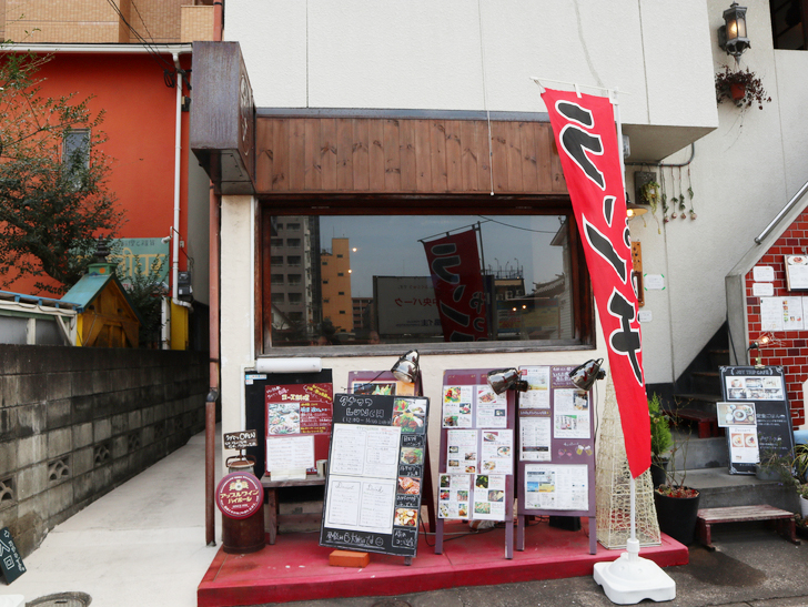 【警固】牛さがりとハンバーグで1,000円？！「けご鉄板 タナてつ」グルメレポート：外観