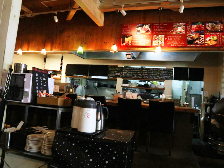 【警固】牛さがりとハンバーグで1,000円？！「けご鉄板 タナてつ」グルメレポート：店内の雰囲気