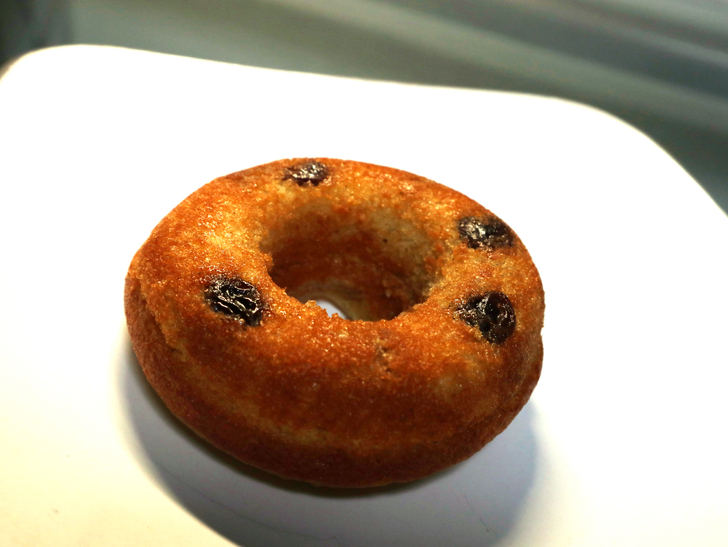 【薬院】可愛くて優しい焼きドーナツ屋さん「よつばドーナツ」グルメレポート：くるみ&レーズン