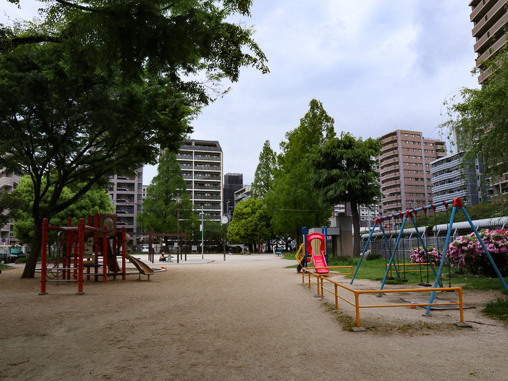 【南区大楠2丁目】静かな並木道をゆったり散歩：堀川公園：こんな感じの公園でした