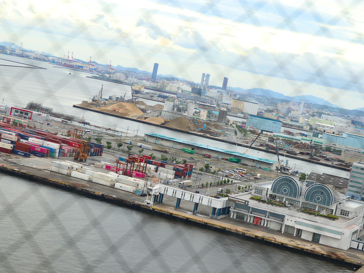 【ベイサイドプレイス博多（昼）】を思う存分満喫！： 博多ポートタワー：展望台からの景色④