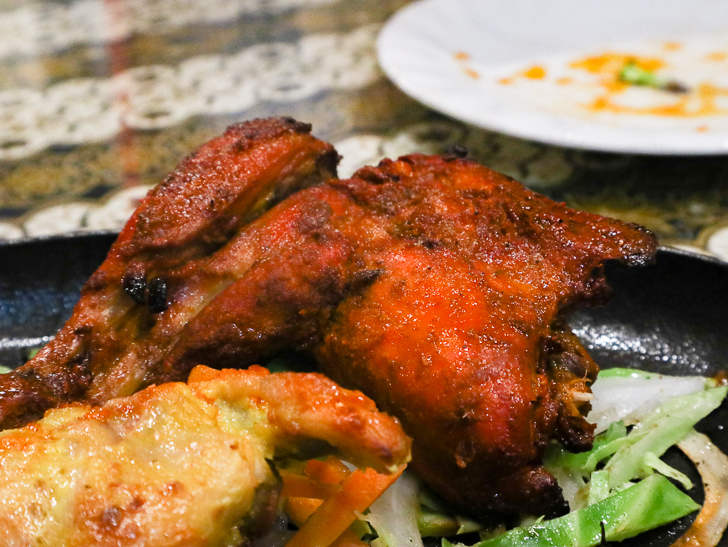 【薬院ランチ】「ミラン」素朴な雰囲気が良い！どこか懐かしいインドカレー屋： 反対側にはタンドリーチキン