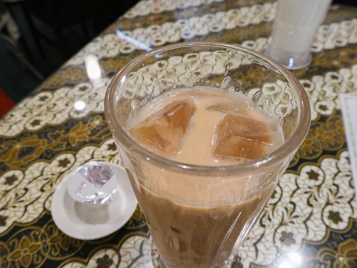 【薬院ランチ】「ミラン」素朴な雰囲気が良い！どこか懐かしいインドカレー屋： チャイティー