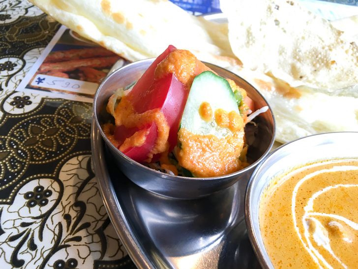 【薬院ランチ】「ミラン」素朴な雰囲気が良い！どこか懐かしいインドカレー屋： サラダ