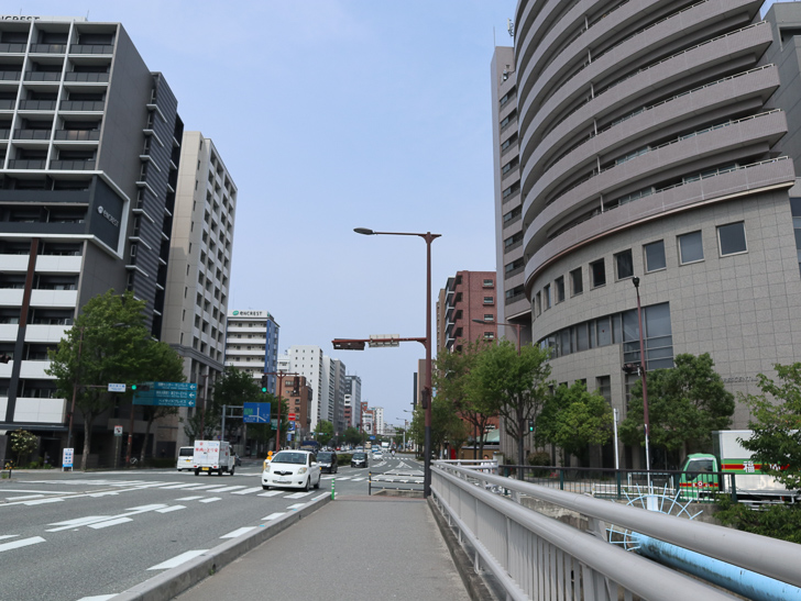 【中央区・博多区】「築港本町」あたりをゆったり散歩： 那の津大橋