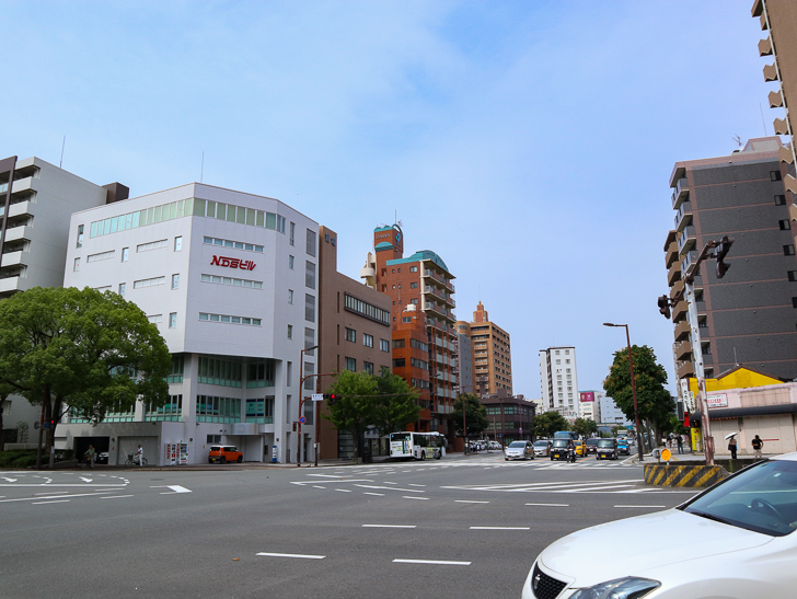 【中央区・博多区】「築港本町」あたりをゆったり散歩： 築港本町交差点