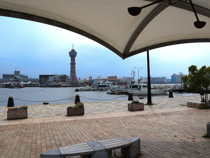 【中央区・博多区】「築港本町」あたりをゆったり散歩： 博多ポートタワー