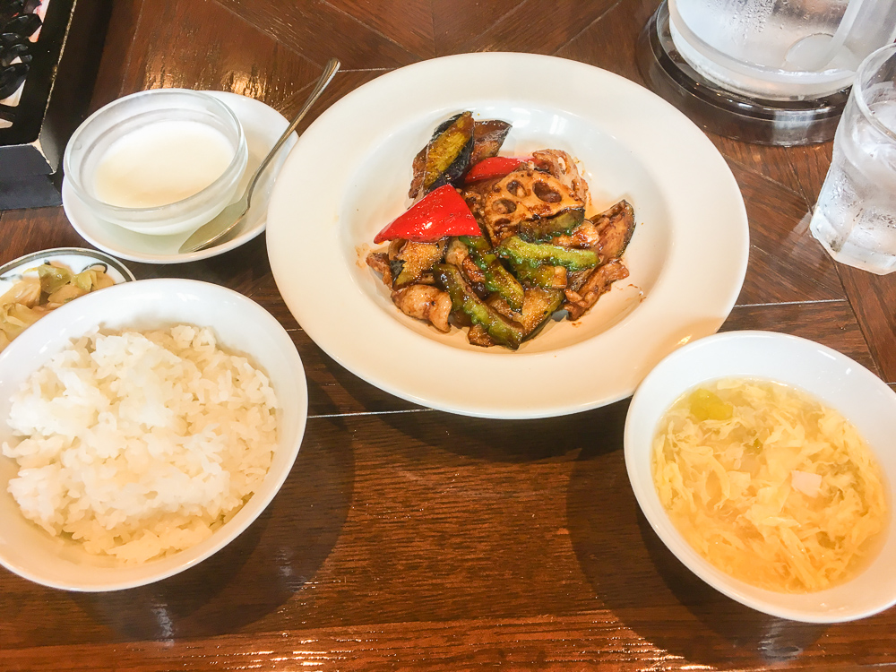 週替わり定食（豚肉と茄子のみそ炒め）780円