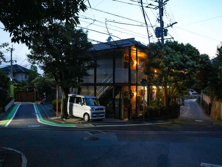 2階建てのアパート