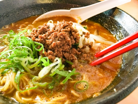 【大名・警固ランチ】「大名ちんちん」辛メシ総選挙１位の絶品担々麺！