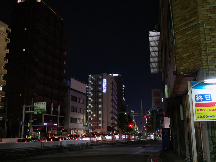 高架下から抜けた