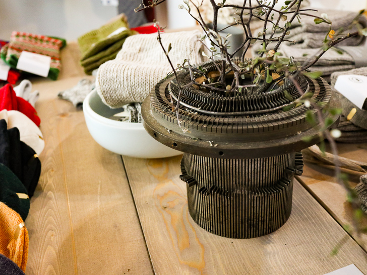 実際の編み機に使われていた「シリンダー」