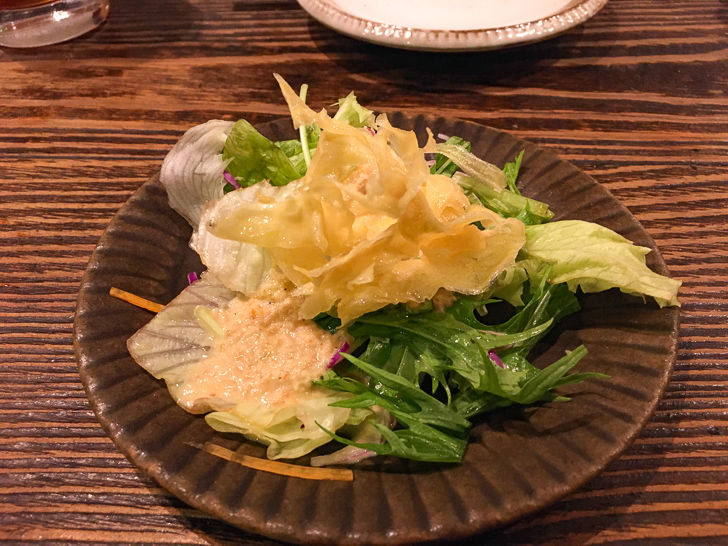 お通しのサラダ