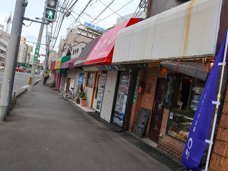 平尾の「百年橋通り」