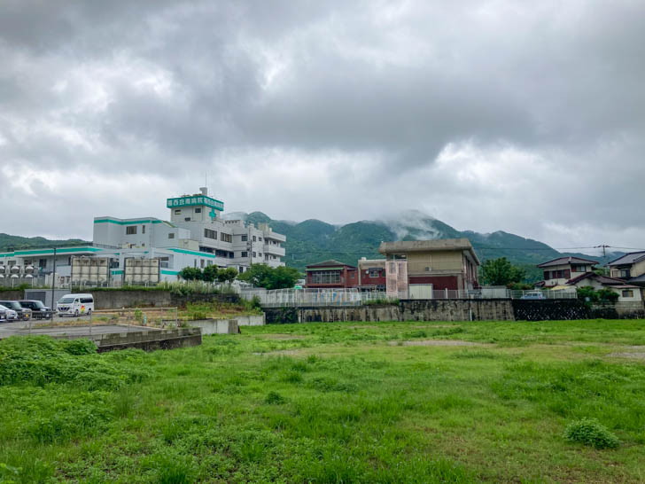 見晴らしが良く、どこからでも背振山地が見える