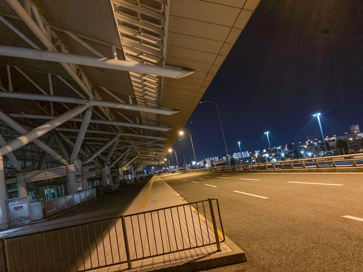 福岡空港乗降口