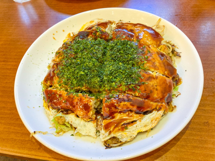 肉玉そば（830円）