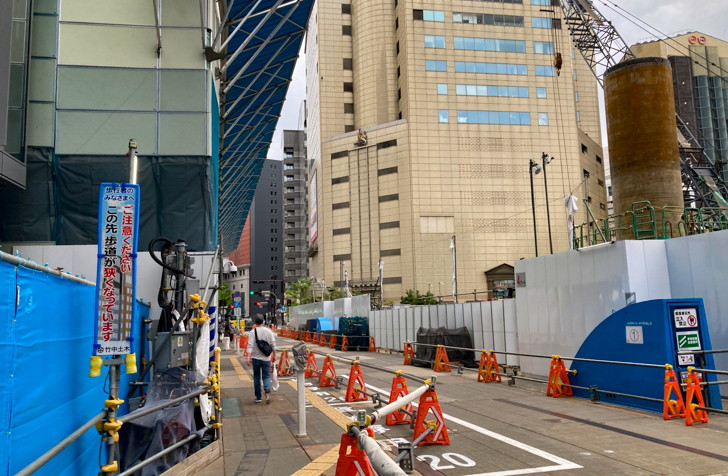 「工事中の天神」散策の様子①