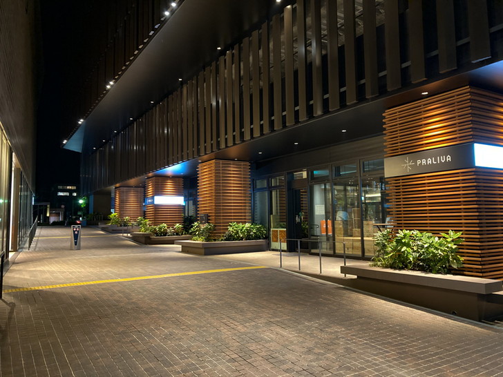大型商業施設「PRALIVA」