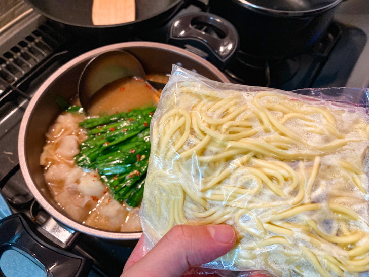 【宅配】「博多もつ鍋 前田屋」の絶品もつ鍋が最高だった 締めのちゃんぽん麺