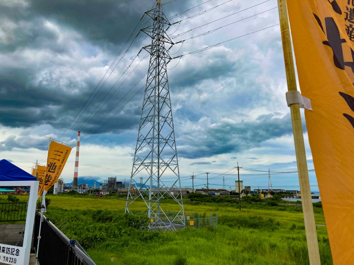 「三池港展望所」で、大牟田が「炭鉱の町」と言われる由縁を知った【団琢磨の偉業】 周辺の様子。上記写真には写ってないが、周囲には「最新技術を盛り込んだ、バイオ燃料による発電施設」があったりする