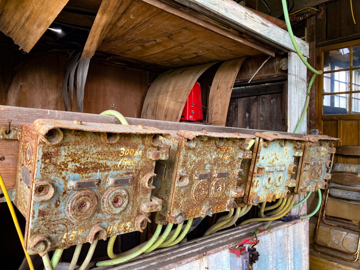 【大牟田】「三川坑跡（みかわこうあと）」を散策（後半）【命賭けの石炭採掘】 操作盤のようなもの