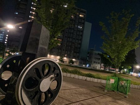 【Q.5】ヒントは車輪のオブジェクト！「旧博多駅」があった公園【ここどこQuiz】