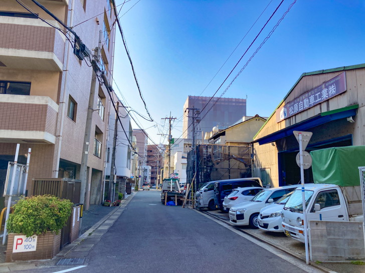 【中央区港1 ・2丁目】少しレトロな港町を散歩 松原自動車工業