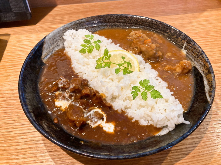 【薬院ランチ】「成田屋」絶品コク旨ビーフシチュー！ チャンピオン黒毛和牛の牛すじカレー＆ビーフシチュー