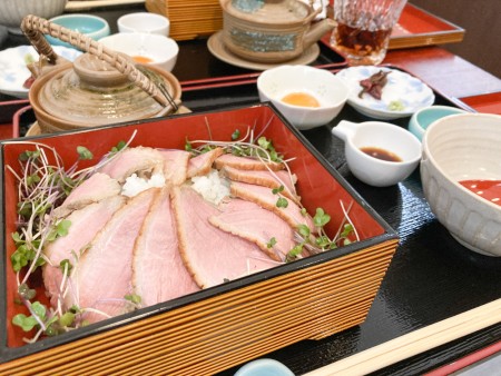 【平尾ランチ】「kagi 鴨と日本酒 」絶品 “鴨重”を平尾の高台で。