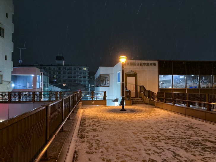 【南区】「高宮駅西口」を大寒波の中散歩【積雪】 歩道橋の上
