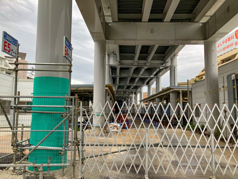 【雑餉隈】こじんまりとした駅周辺を散策 まだ完全に取り壊される前の旧ホーム